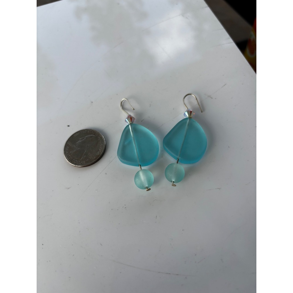 Vintage Sea Glass Drop Earrings Turquoise Blue Frosted Boho Coastal Beachy - Picture 3 of 3